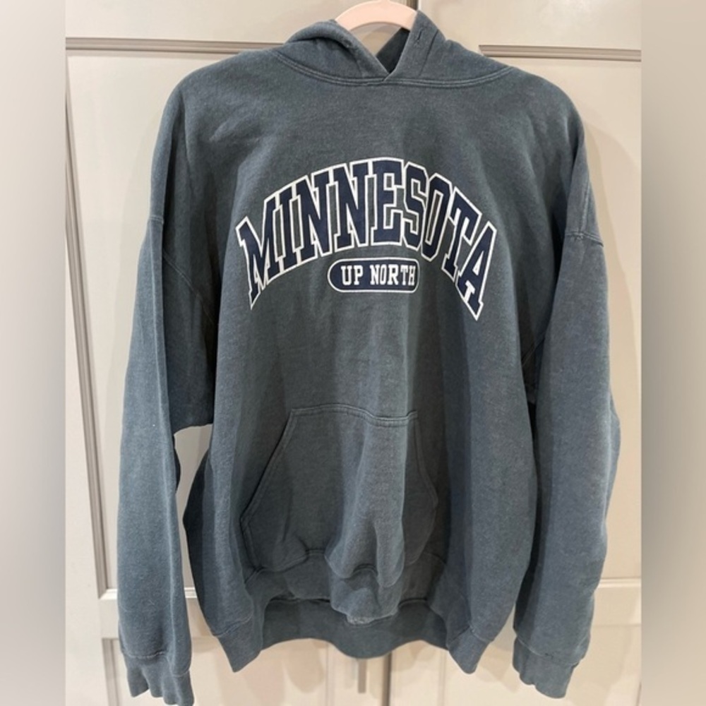 Minnesota Hoodie men’s size L